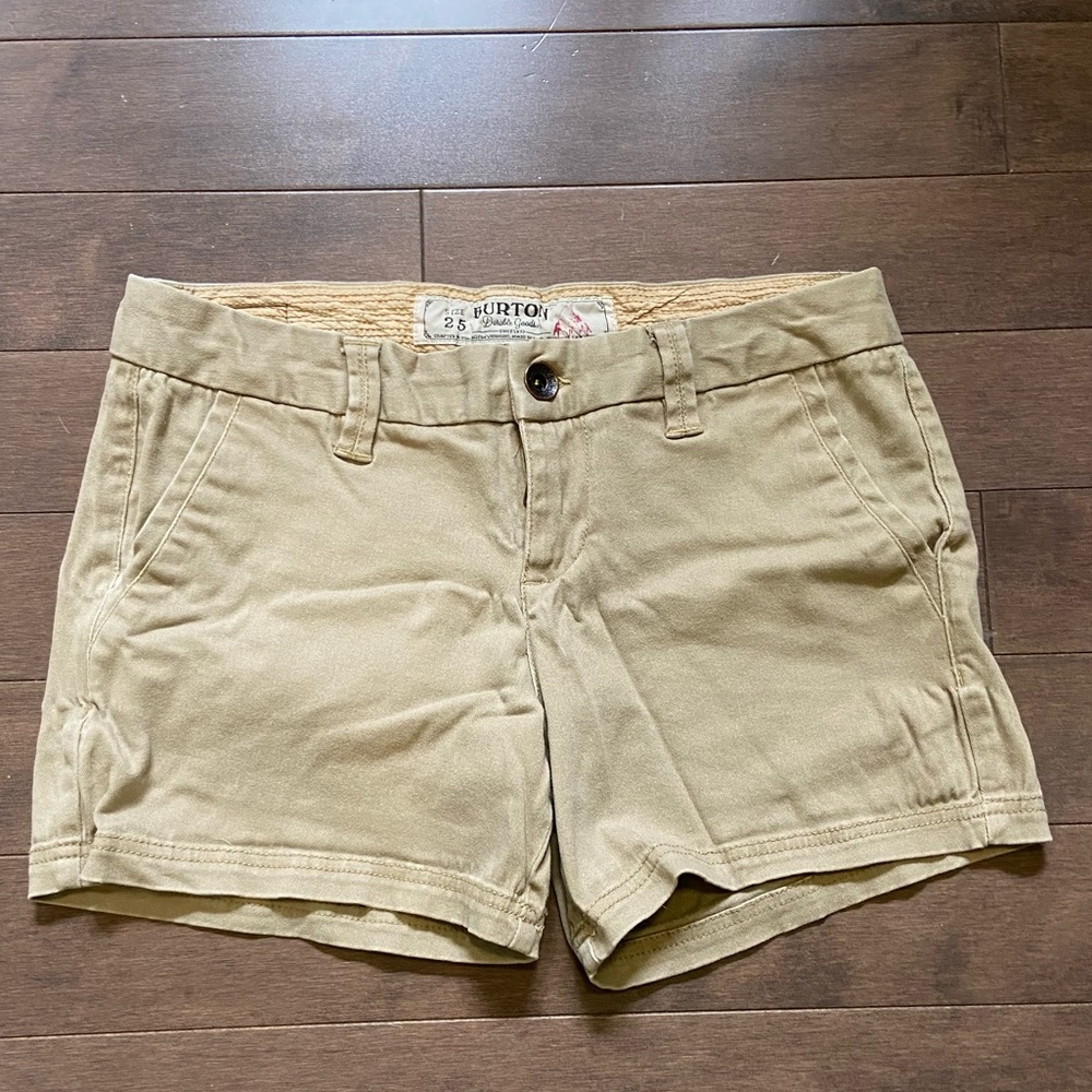 BURTON - 25 - Khaki Shorts